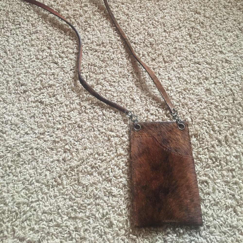 allie-coosh phone cross body